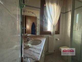 Villa a schiera via Gioberti, Centro, Costabissara — foto 12 di 16