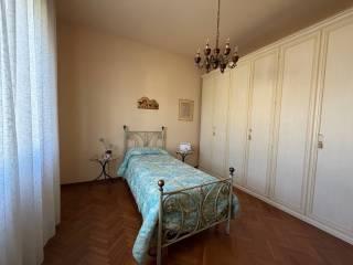 Villa unifamiliare via Giuseppe Garibaldi, Centro, Poggio a Caiano — foto 37 di 48