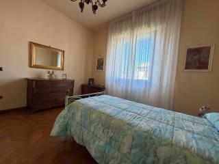 Villa unifamiliare via Giuseppe Garibaldi, Centro, Poggio a Caiano — foto 10 di 48