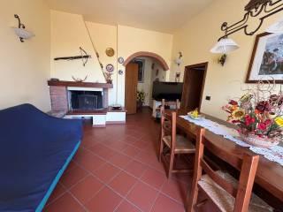 Villa unifamiliare via Giuseppe Garibaldi, Centro, Poggio a Caiano — foto 42 di 48