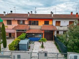 Villa a schiera via Luigi Furga 59, Centro, Canneto sull'Oglio — foto 7 di 15