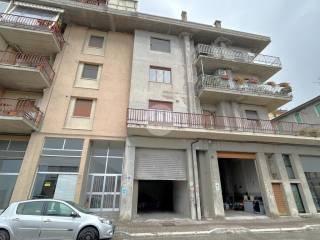 Quadrilocale Borgo Garibaldi 106, Centro, Castignano — foto 4 di 10