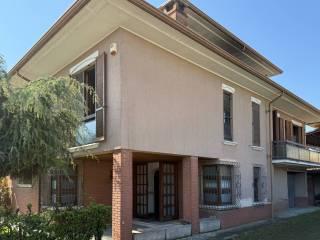 Villa unifamiliare via Carlo De Berris 28, Centro, Castelnuovo Scrivia — foto 48 di 53