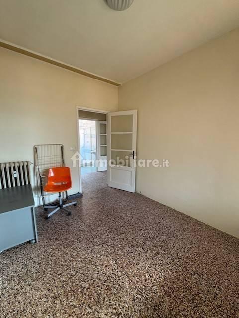 Attico via Vittorio Veneto 154, Centro, Borgosesia — foto 9 di 14