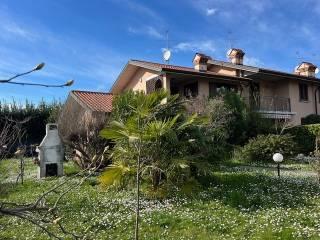 Villa plurifamiliare via Sandro Pertini, Robbiate — foto 5 di 19