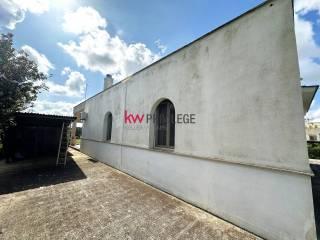 Villa unifamiliare, buono stato, 129 m², Francavilla Fontana — foto 2 di 15
