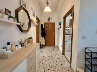Trilocale buono stato, secondo piano, Venturina, Campiglia Marittima — foto 6 di 9