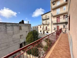 Quadrilocale via Umberto, Centro, Caronia — foto 2 di 40
