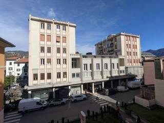 Trilocale piazza Giacomo Matteotti, Intra Centro Storico, Verbania — foto 4 di 6