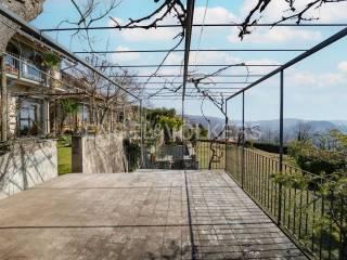Villa unifamiliare via al Vione 6, Cesara