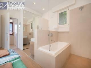 Villa unifamiliare via Alessandro Manzoni, Pai, Torri del Benaco — foto 15 di 43