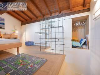 Villa unifamiliare via Alessandro Manzoni, Pai, Torri del Benaco — foto 20 di 43