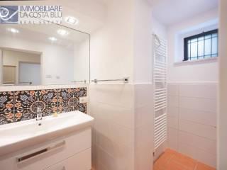Villa unifamiliare via Alessandro Manzoni, Pai, Torri del Benaco — foto 29 di 43