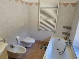 Appartamento via Regina Villa 60, Centro, Gozzano — foto 36 di 44