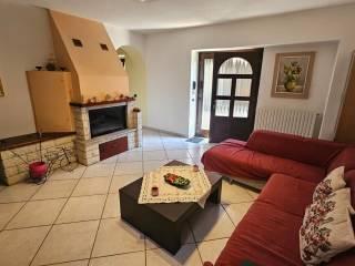 Appartamento via Regina Villa 60, Centro, Gozzano — foto 8 di 44