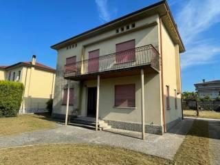 Villa unifamiliare via Fratelli Rosselli 36, Centro, Sacile