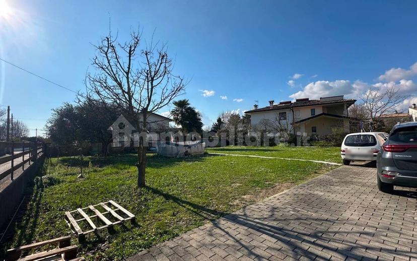 Quadrilocale via Sandro Pertini 2, Capriva del Friuli — foto 43 di 51