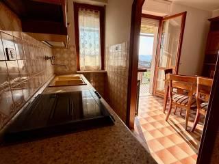 Bilocale via Pio Conti 20, Centro, Carrù — foto 2 di 34