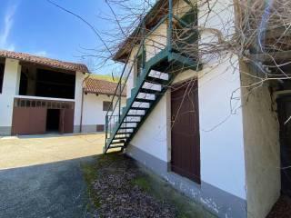 Casa colonica Strada Santa Rosalia, Santa Rosalia, Alba — foto 23 di 26