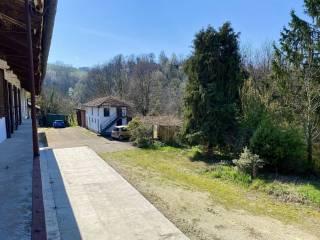 Casa colonica Strada Santa Rosalia, Santa Rosalia, Alba — foto 21 di 26