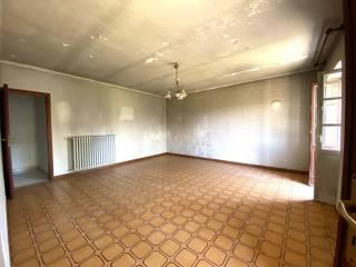 Casa colonica Strada Santa Rosalia, Santa Rosalia, Alba — foto 6 di 26