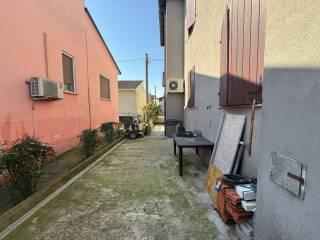 Villa bifamiliare via Giacomo Leopardi, Centro, Carpenedolo — foto 8 di 47