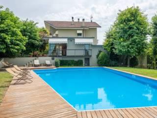 Villa plurifamiliare corso Fratelli Bandiera, Centro, Alba — foto 38 di 52