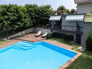 Villa plurifamiliare corso Fratelli Bandiera, Centro, Alba — foto 3 di 52