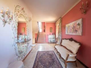 Villa plurifamiliare corso Fratelli Bandiera, Centro, Alba — foto 37 di 52
