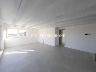 Attico via Tito Speri 19, Desenzano Centro, Desenzano del Garda — foto 11 di 28