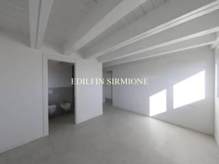 Attico via Tito Speri 19, Desenzano Centro, Desenzano del Garda — foto 17 di 28