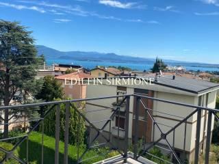 Attico via Tito Speri 19, Desenzano Centro, Desenzano del Garda — foto 3 di 28