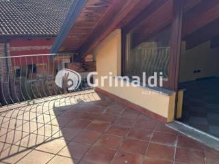 Villa unifamiliare via Alba, Monticello d'Alba — foto 2 di 24