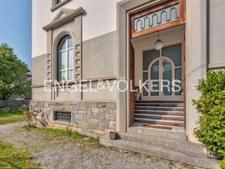 Villa unifamiliare, buono stato, 305 m², Centro, Mandello del Lario — foto 4 di 24