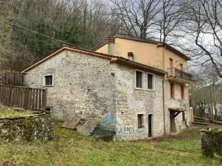 Appartamento da ristrutturare, su più livelli, Carovilli — foto 36 di 37