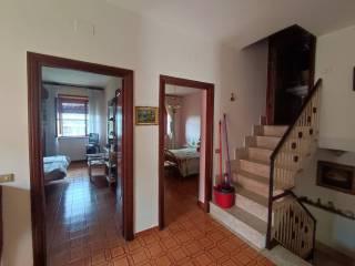 Villa unifamiliare via Villa Re, Centro, Pizzoli — foto 7 di 48