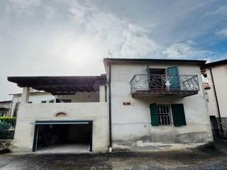 Villa unifamiliare via Montalecchio, Bagnone — foto 3 di 25