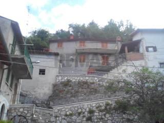 Quadrilocale via Della Villetta, Tufo Basso, Carsoli — foto 2 di 11