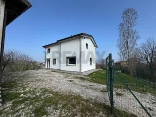 Villa unifamiliare Località Mirandola 200, Salsomaggiore Terme — foto 2 di 44
