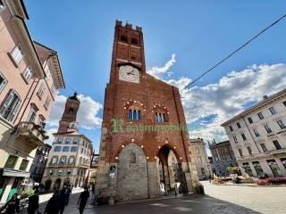 Bilocale piazza Corticella 5, Centro Storico, Monza — foto 7 di 18