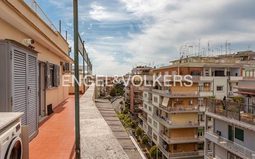 Attico viale di Villa Pamphili, Monteverde Vecchio, Roma — foto 9 di 13