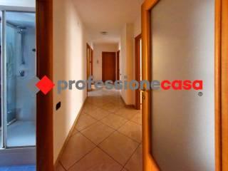 Quadrilocale viale Italia, 17, San Nicola la Strada — foto 42 di 47