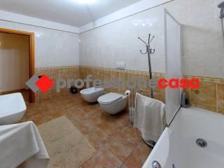 Quadrilocale viale Italia, 17, San Nicola la Strada — foto 8 di 47