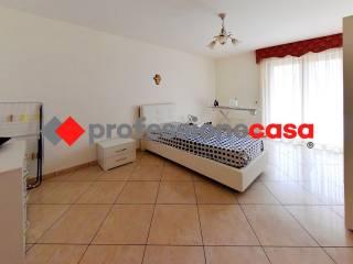 Quadrilocale viale Italia, 17, San Nicola la Strada — foto 5 di 47