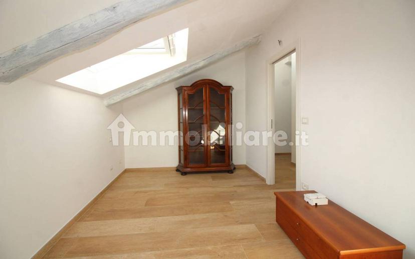 Attico via San Michele 7, Centro, Vercelli — foto 8 di 21