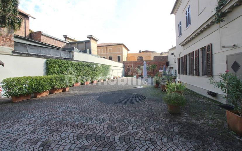 Attico via San Michele 7, Centro, Vercelli — foto 10 di 21
