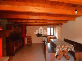 Bilocale frazione Pied de Ville 16, Centro, Arnad — foto 2 di 31