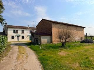 Casa colonica via Germana, Russi — foto 2 di 30