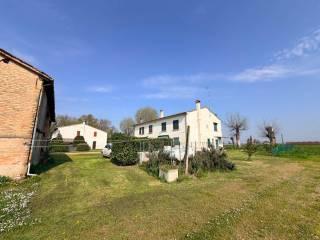 Casa colonica via Germana, Russi — foto 4 di 30