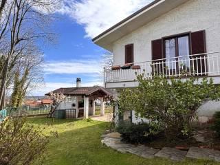 Villa unifamiliare via Villaggio Rosa 26, Peveragno — foto 2 di 51